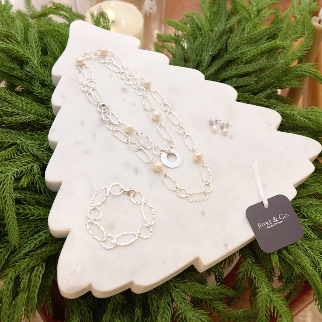 Chic Tart Necklace 2.0